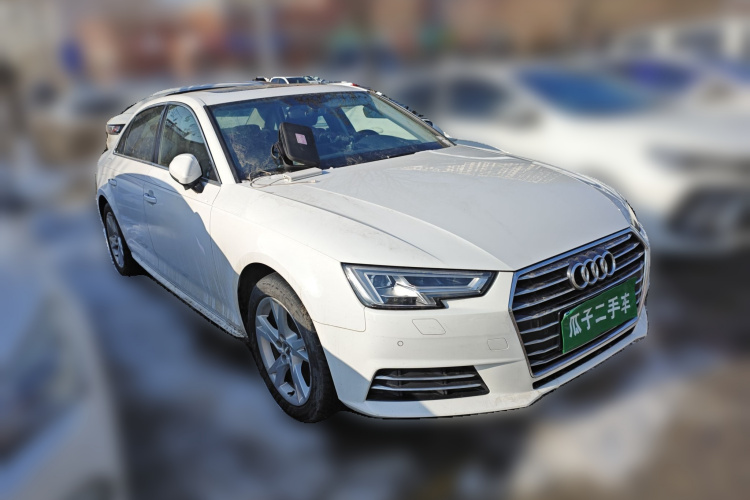 奥迪A4L 2018款 30周年年型 40 TFSI 进取型车身外观3