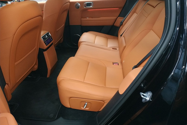 理想汽车 理想L6 2025款 Max 智能焕新版中控内饰7004