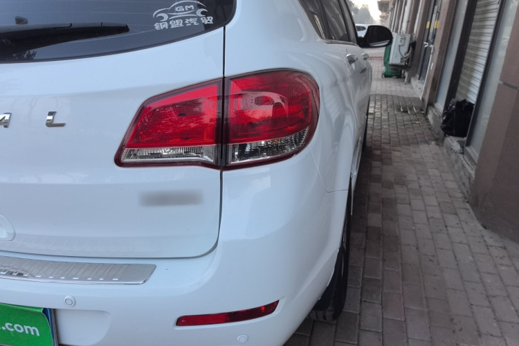 哈弗H6 2015款 升级版 1.5T 手动两驱精英型车身外观9