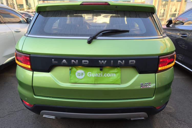 陆风X7 2015款 2.0T 全景尊贵版车身外观6