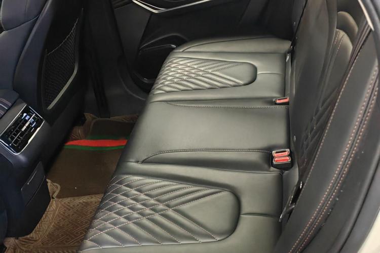 奔腾T99 2020款 20TD 自动豪华型中控内饰7004