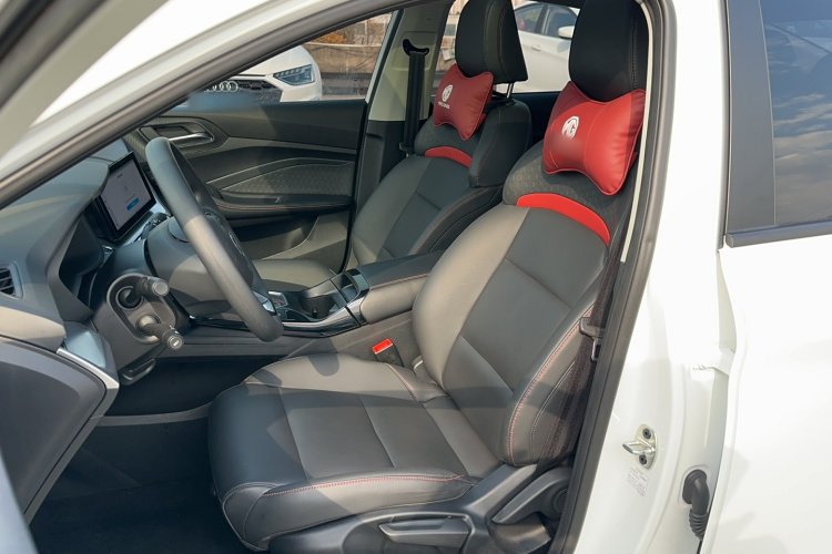 名爵 MG5 2023款 180DVVT CVT豪华版局部细节19