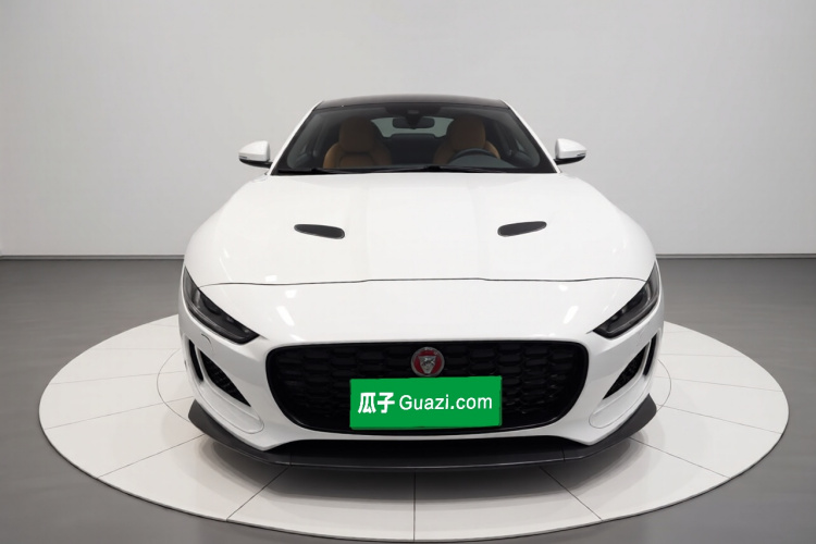 捷豹F-TYPE 2021款 P300 后驱First Edition硬顶版车身外观2