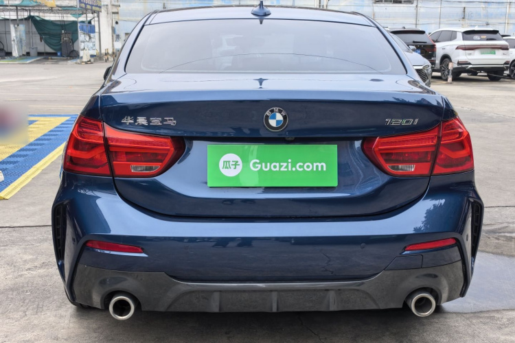 宝马1系 2021款 改款 120i M运动版车身外观6007