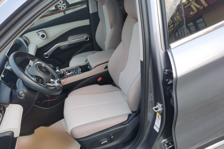 比亚迪 元PLUS 2023款 冠军版 430KM 超越型局部细节19