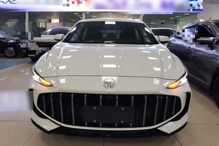 名爵 MG5 2025款 180DVVT 全球抢先版车身外观2