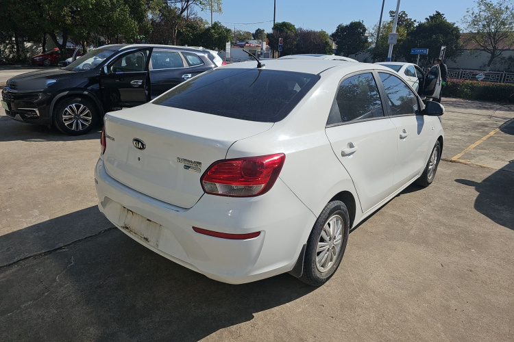 起亚 焕驰 2020款 1.4L 自动舒适天窗版车身外观7