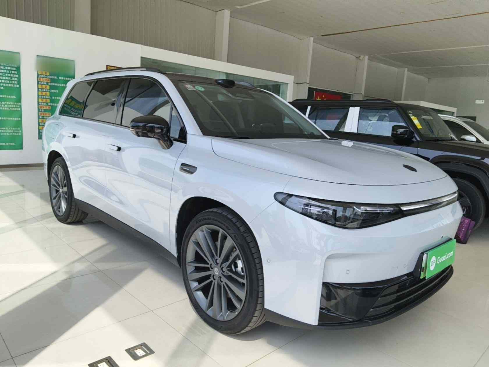 零跑汽车 零跑C16 2026款 增程 280激光雷达智尊版 6座(5)
