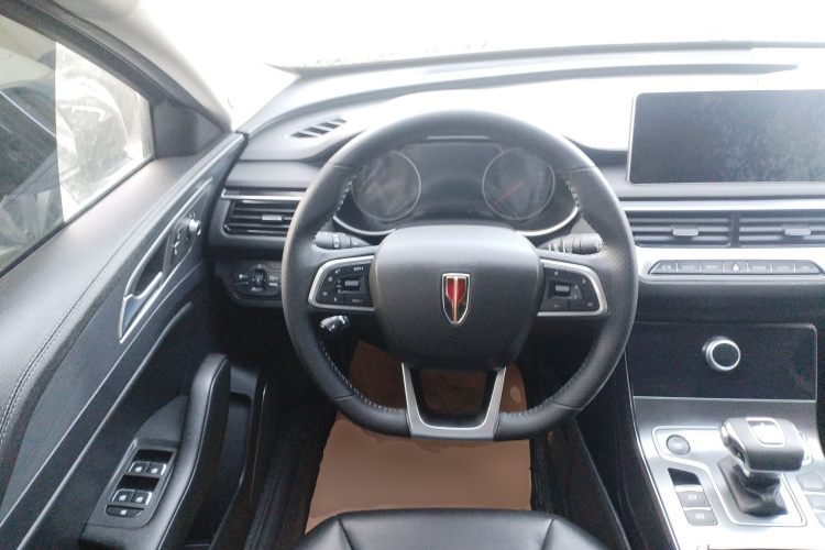 红旗H5 2022款 经典款 改款 1.5T DCT旗韵版中控内饰13