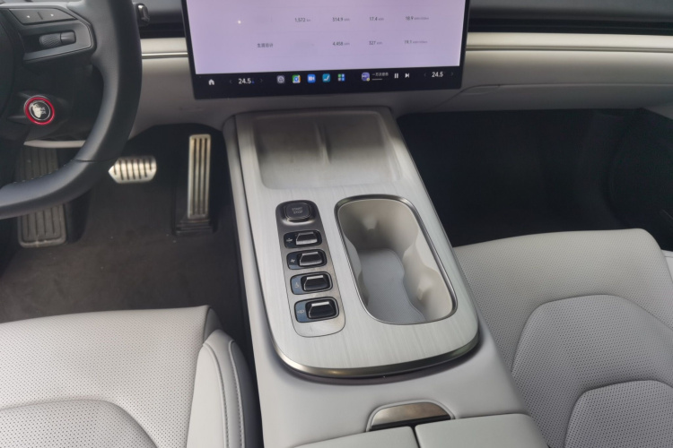 小米汽车 小米SU7 2024款 四驱超长续航高阶智驾Max版局部细节18