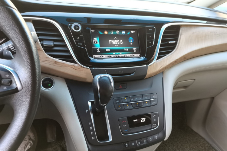 别克GL8 2017款 ES 28T 舒适型 国V局部细节16