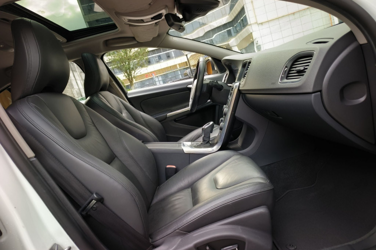 沃尔沃S60(进口) 2014款 T5 智逸版中控内饰7013