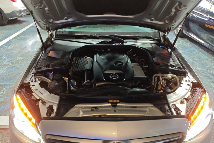 奔驰C级 2017款 C 200 L 运动版局部细节24