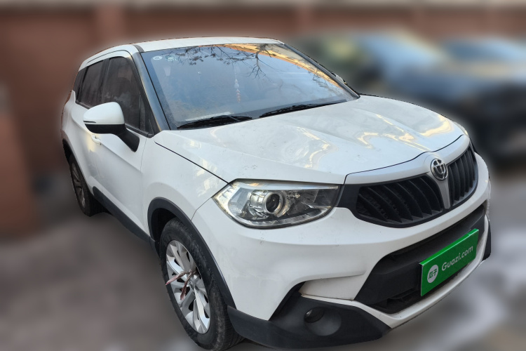 中华V3 2016款 1.5L 手动舒适型车身外观6002