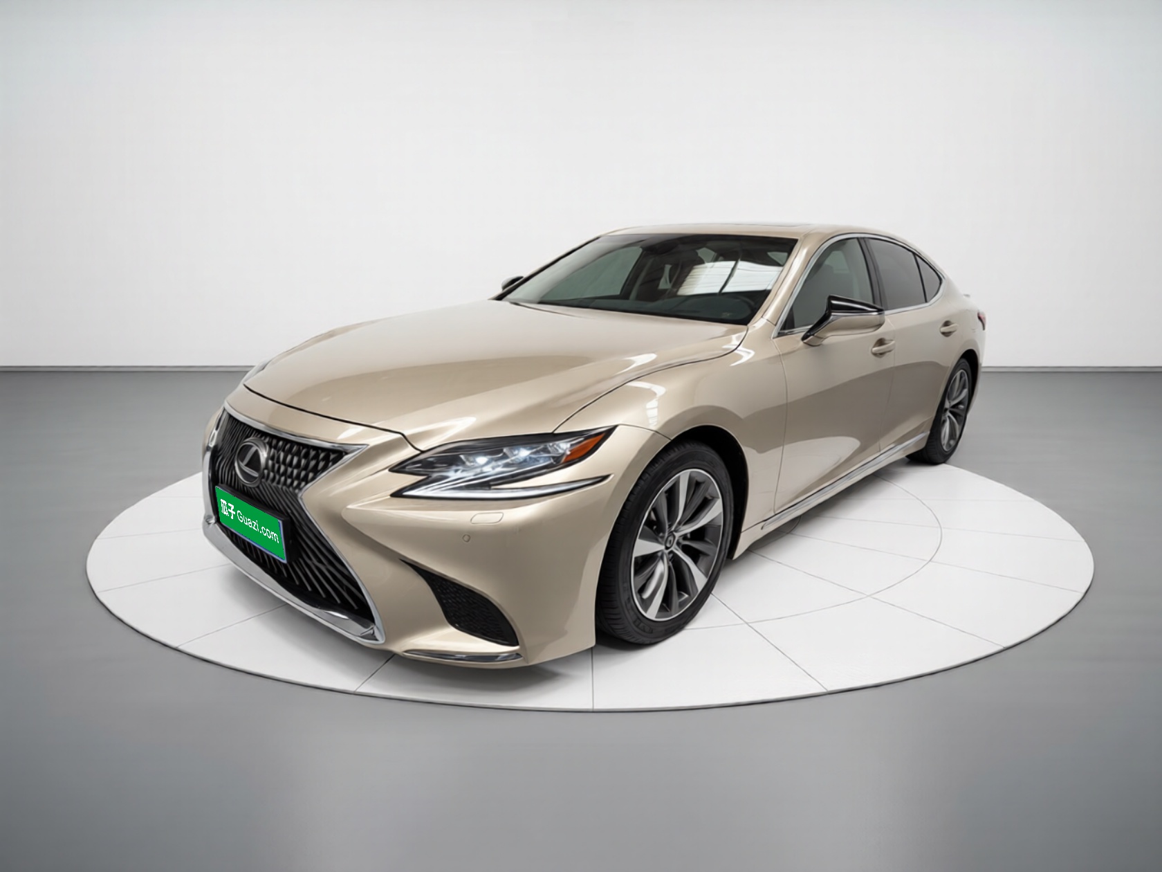 2018款 雷克萨斯LS(进口) 500h 卓越版 国V图片