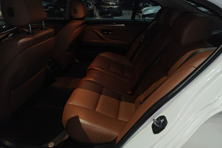 宝马5系 2017款 525Li 领先型中控内饰21