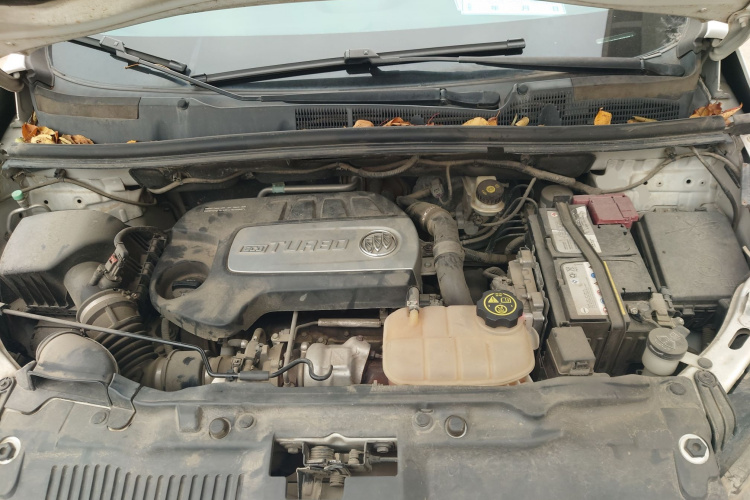 别克 昂科拉 2015款 1.4T 自动两驱都市精英型机舱底盘24