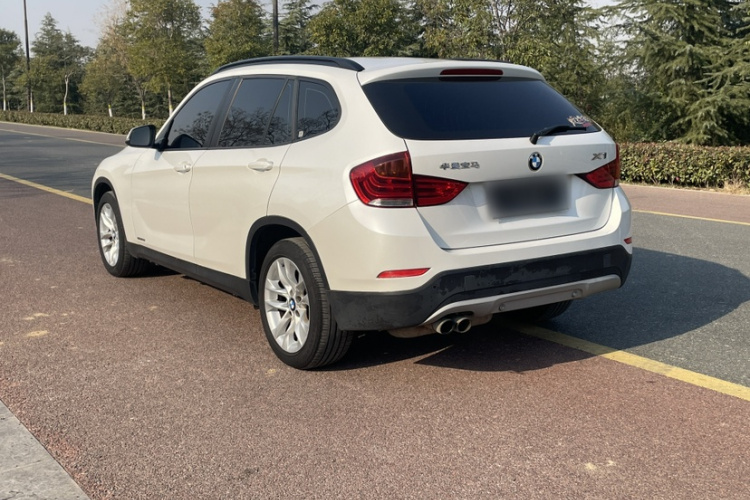 宝马X1 2015款 sDrive18i 时尚晋级版车身外观6002