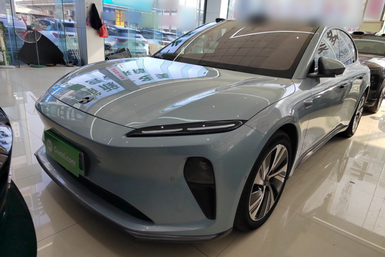 蔚来ET5 2022款 75kWh车身外观1