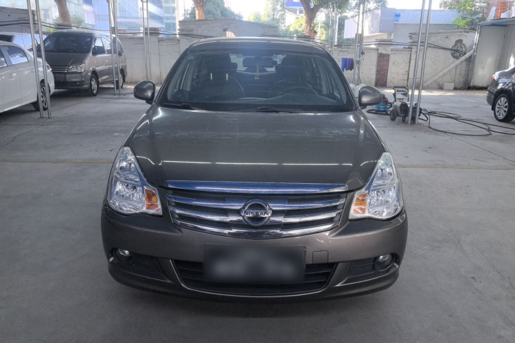 日产 轩逸 2018款 经典 1.6XE+ CVT领先版车身外观2