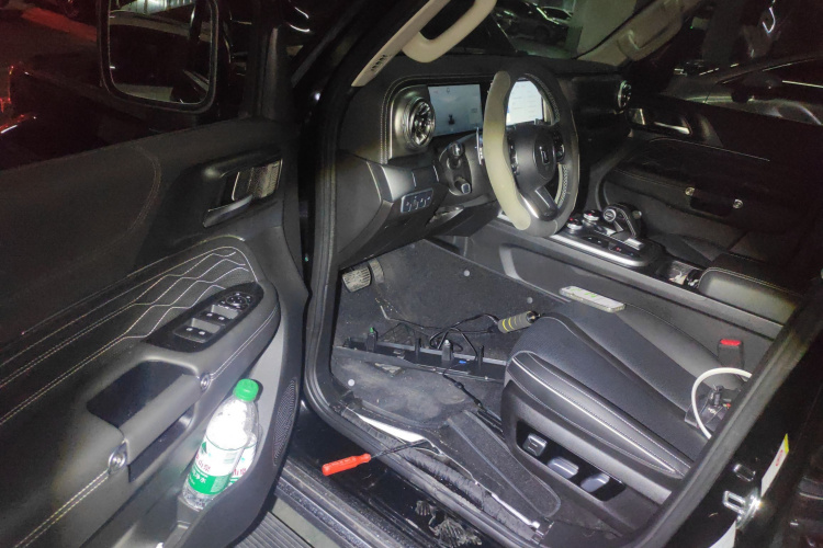 坦克300 2024款 2.0T 穿越者中控内饰20