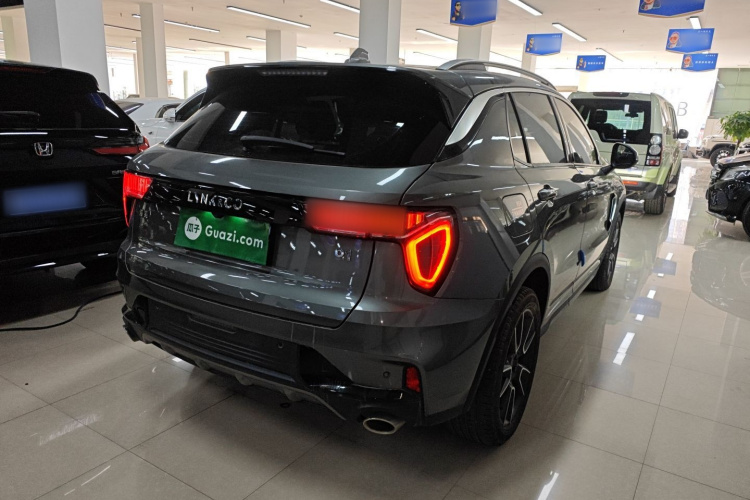 领克01 2021款 2.0TD 两驱型Pro车身外观7