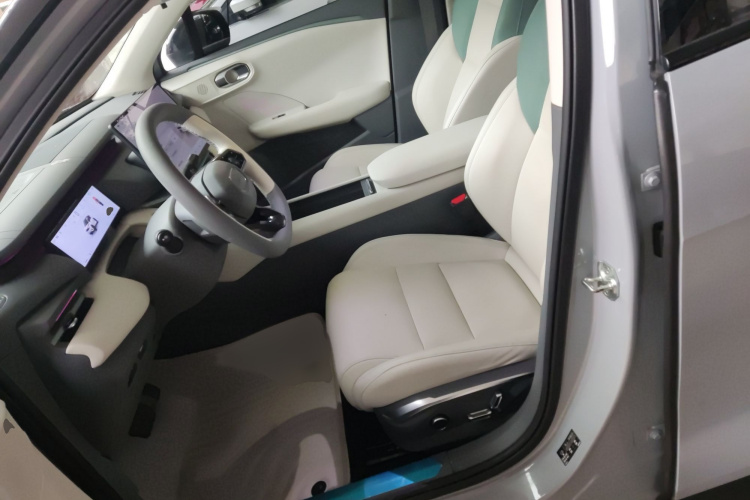 领克06 EM-P 2023款 EM-P 126长续航Halo局部细节19