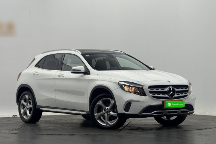 奔驰GLA 2019款 GLA 200 动感型车身外观6003