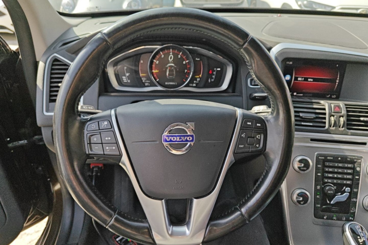 沃尔沃XC60 2017款 T5 AWD 智远升级版中控内饰13