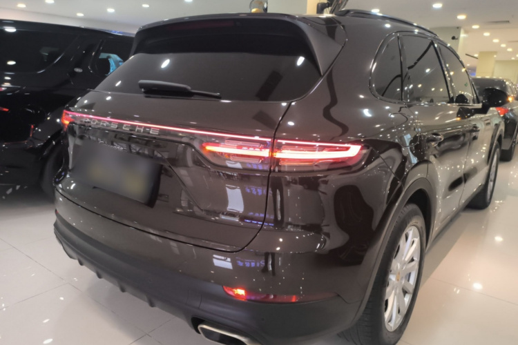 保时捷 2019款 Cayenne 3.0T车身外观7