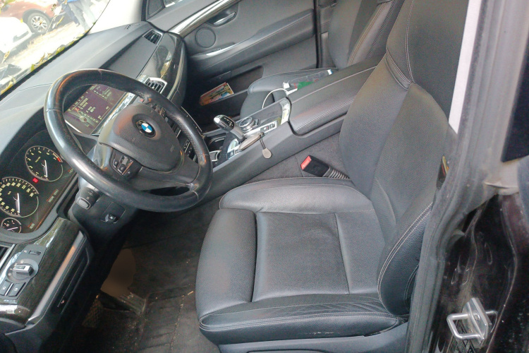 宝马5系GT 2014款 535i 豪华型中控内饰19