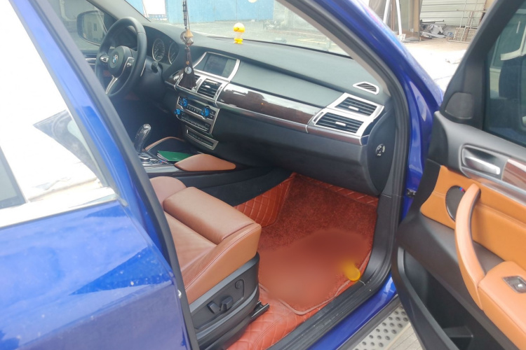 宝马X6 2012款 xDrive35i局部细节9005