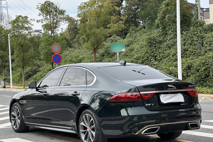 捷豹XFL 2022款 XFL 2.0T P250 两驱精英运动版车身外观6005