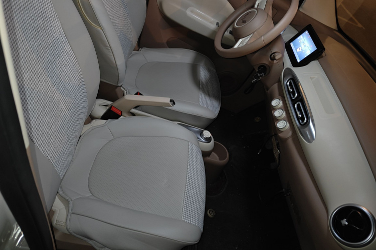 五菱汽车 宏光MINIEV 2025款 四门版 进阶款局部细节41