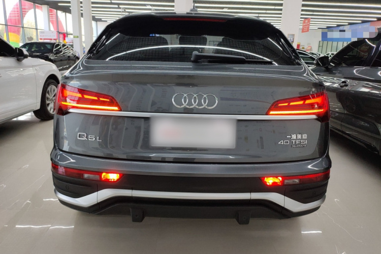 奥迪Q5L Sportback 2021款 40 TFSI 时尚型车身外观6004