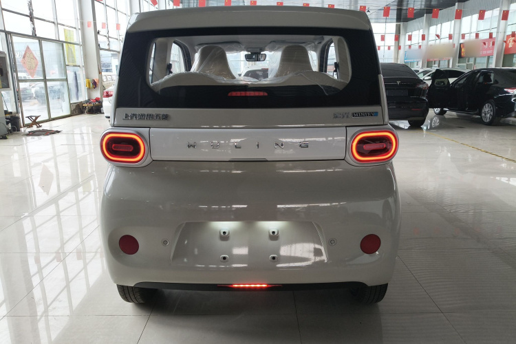 五菱汽车 宏光MINIEV 2024款 第三代 215km 青春版车身外观6