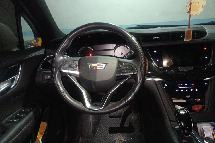 凯迪拉克XT6 2021款 2.0T 六座两驱豪华型中控内饰13