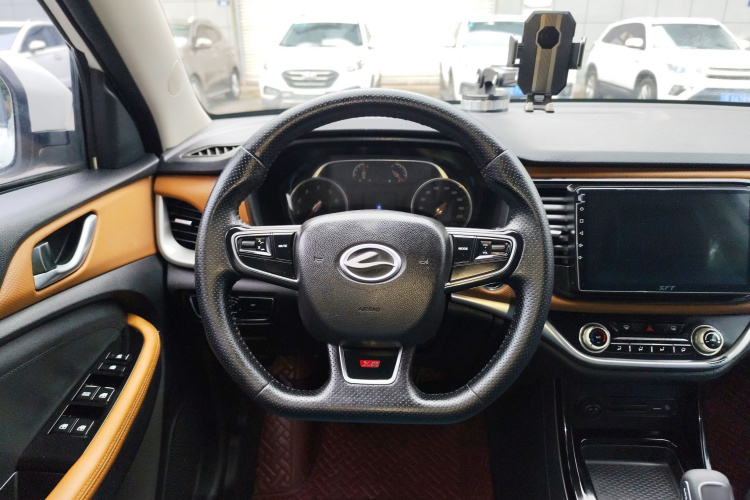 陆风X2 2017款 1.6L 手动锋锐版中控内饰13