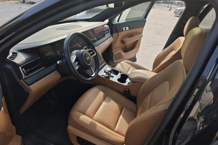 理想汽车 理想ONE 2021款 增程6座版中控内饰7001