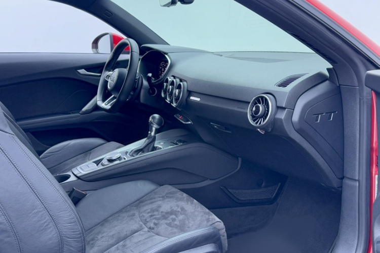 奥迪TT 2015款 TT Coupe 45 TFSI中控内饰7006