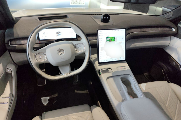 蔚来EC7 2023款 100kWh 首发版中控内饰12