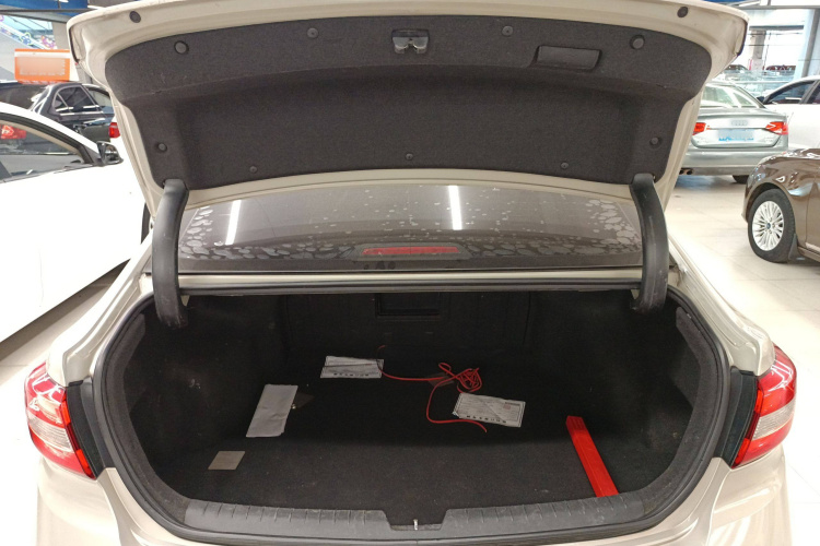 现代 索纳塔 2015款 1.6T GLS智能型局部细节23