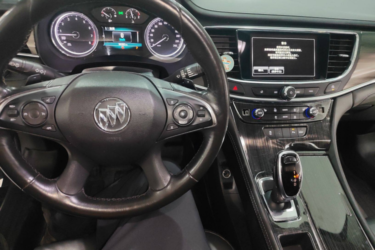 别克 君越 2016款 改款 28T 精英型中控内饰7002