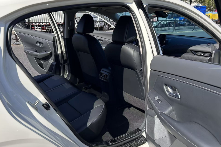 日产 轩逸 2022款 1.6L XL CVT悦享版中控内饰7004