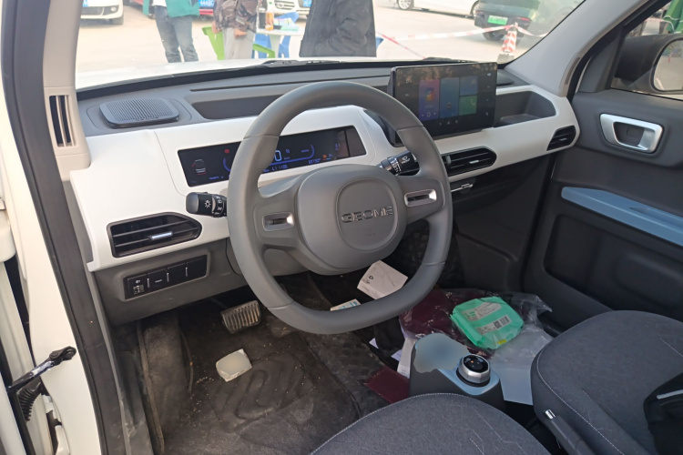 吉利银河 2024款 熊猫mini 200km 龙腾PRO版中控内饰12