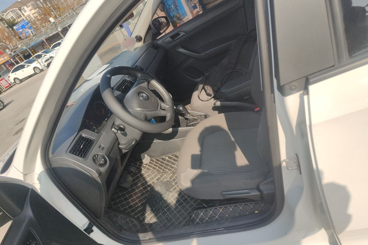 大众 桑塔纳 2017款 浩纳 1.6L 自动风尚版中控内饰19