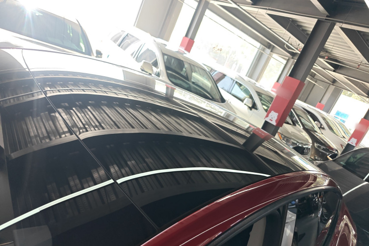 特斯拉 Model Y 2021款 长续航全轮驱动版局部细节57