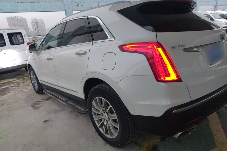 凯迪拉克XT5 2016款 25T 豪华型车身外观4