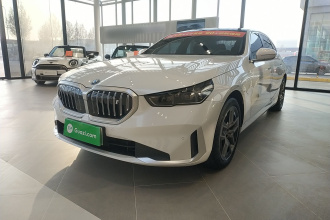 宝马i5 2024款 eDrive 35L 尊享型 豪华套装