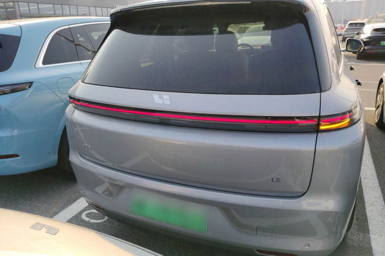 理想汽车 理想L8 2024款 Max车身外观6